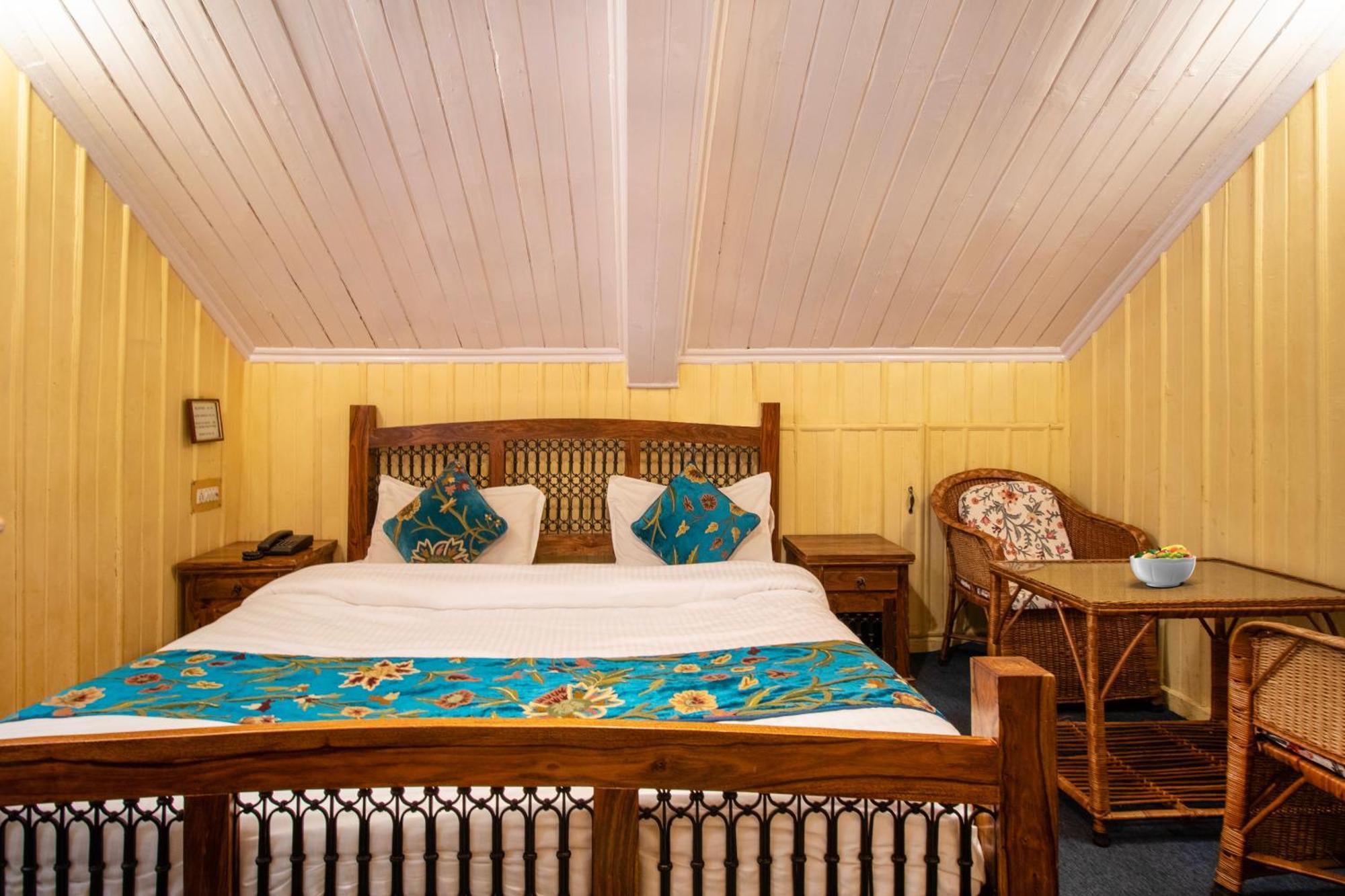 Pahalgām Hotel Little Silver מראה חיצוני תמונה